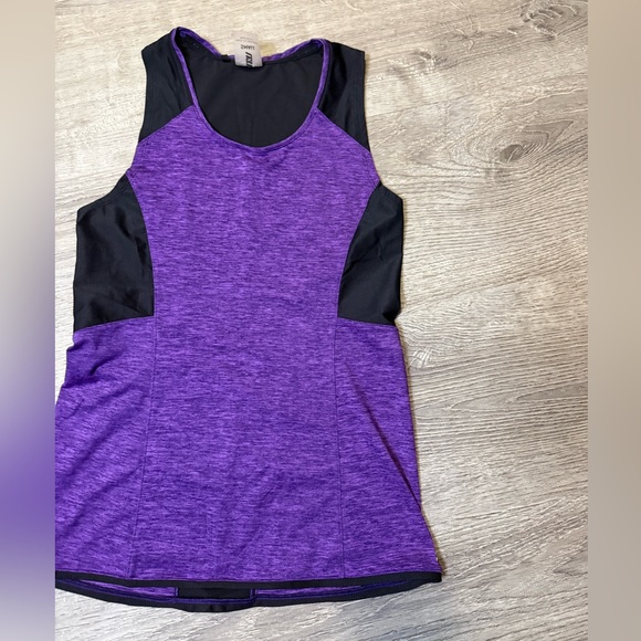 •VRST• TANK - Picture 3 of 6